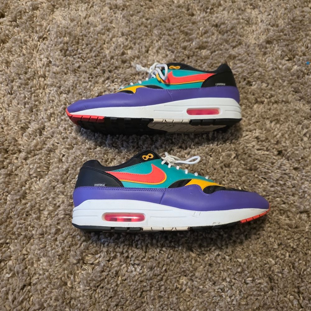 Nike Air Max 1 SE Windbreaker - Men Sz 10.5